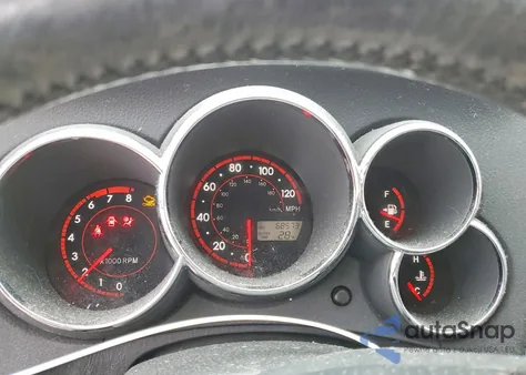 2005 Toyota Corolla Matrix Xr z USA, uszkodzony, nr VIN 2T1KR32E15C331546